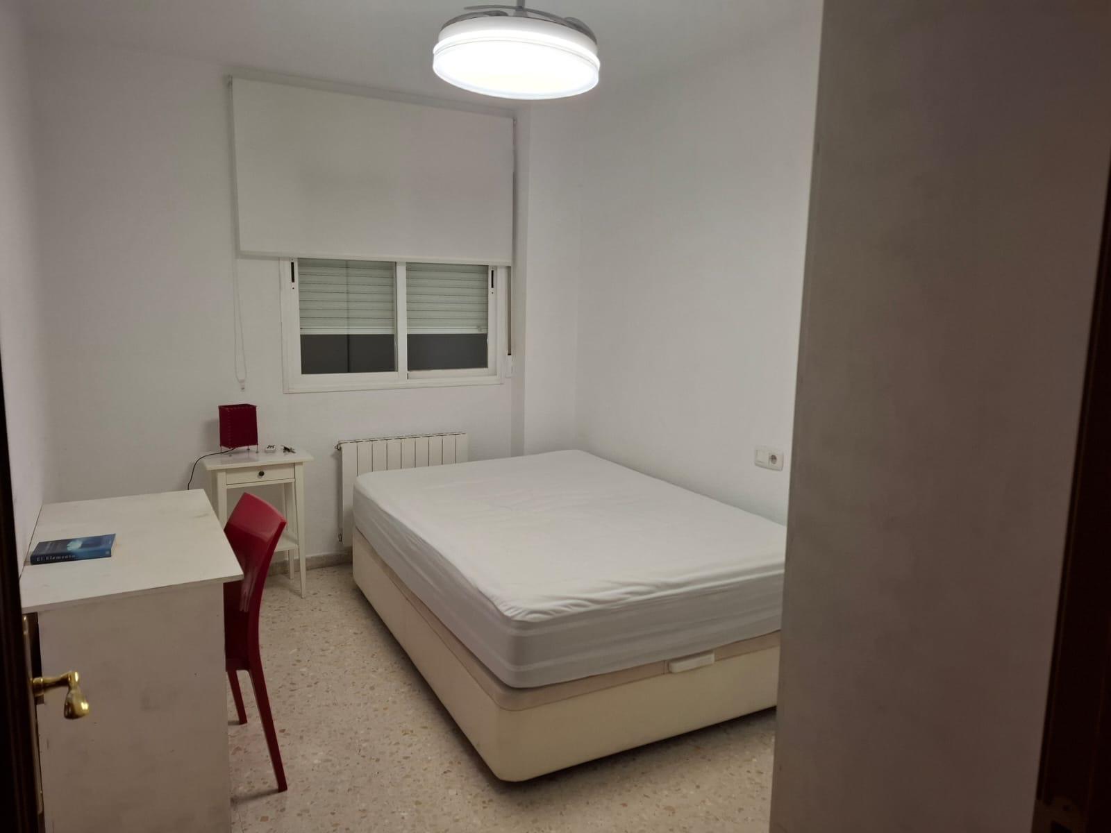 UN DORMITORIO LIBRE EN PISO DE CUATRO DORMITORIOS EN LA CHANAPiso en alquiler en Angustias-Chana-Encina (Granada), 1.200 €/mes (Estudiantes)